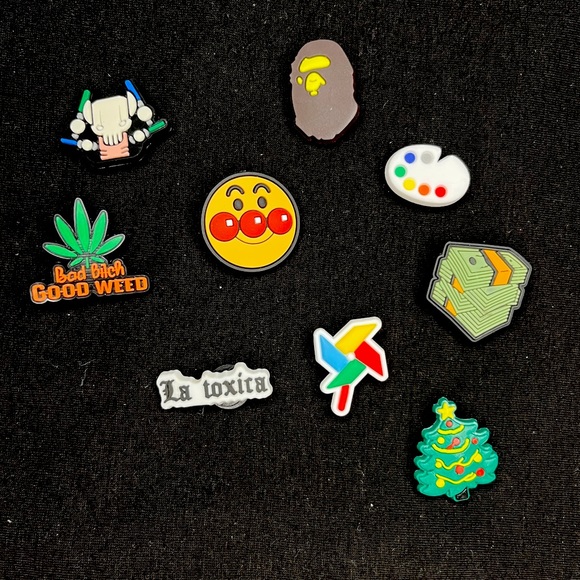 Random Croc Charms - Picture 2 of 2